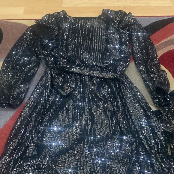 dress - Picture 2 of 3